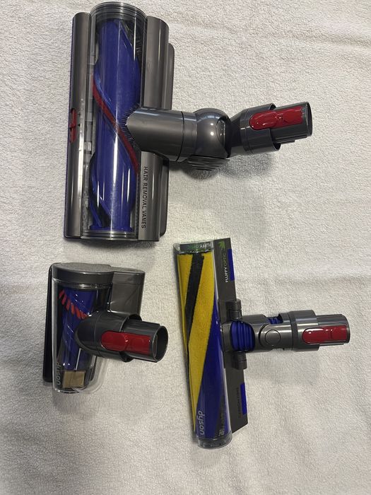 Accesori ,perie dyson gen5 si cot,teava,suport perete