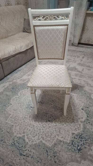 Продам стулья в хорошем состоянии.