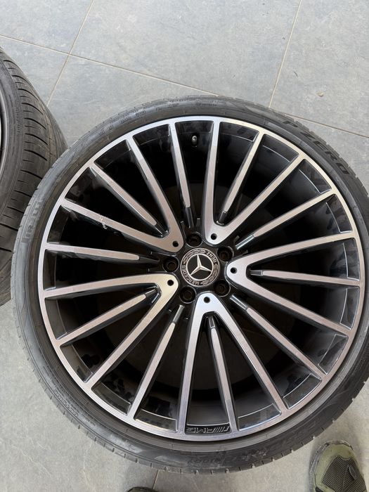 Гуми с джанти Pirelli P Zero 285/30 R21