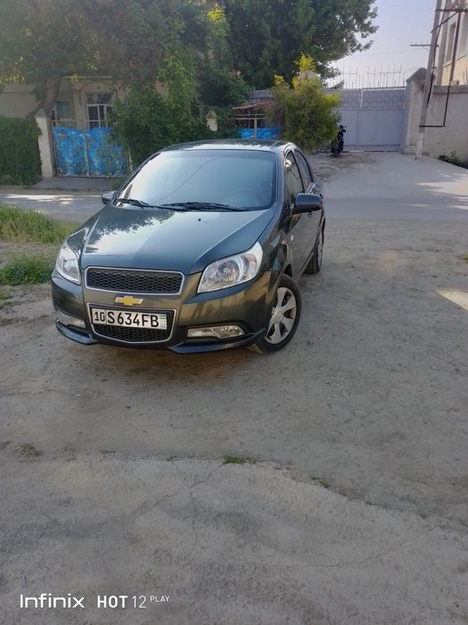 Nexia3 yaxwi ozgina petnosi bor