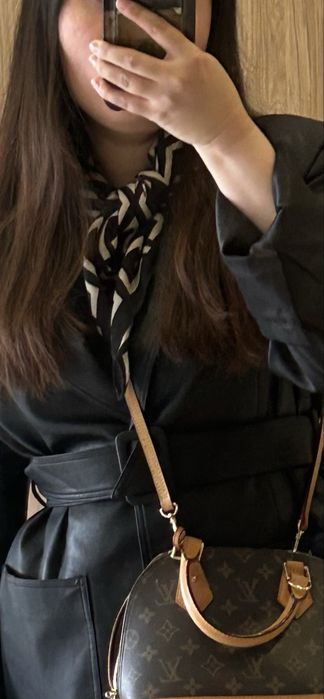 Продам сумку LV в красивом цвете