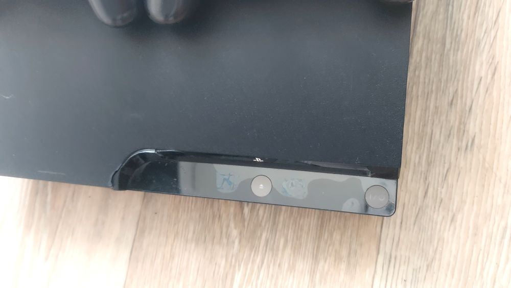 Продаю ps3 Slim прошитая