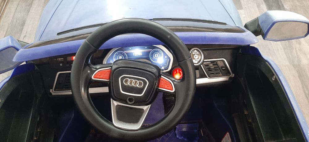 Audi Q5 electric pentru copii cu telecomanda