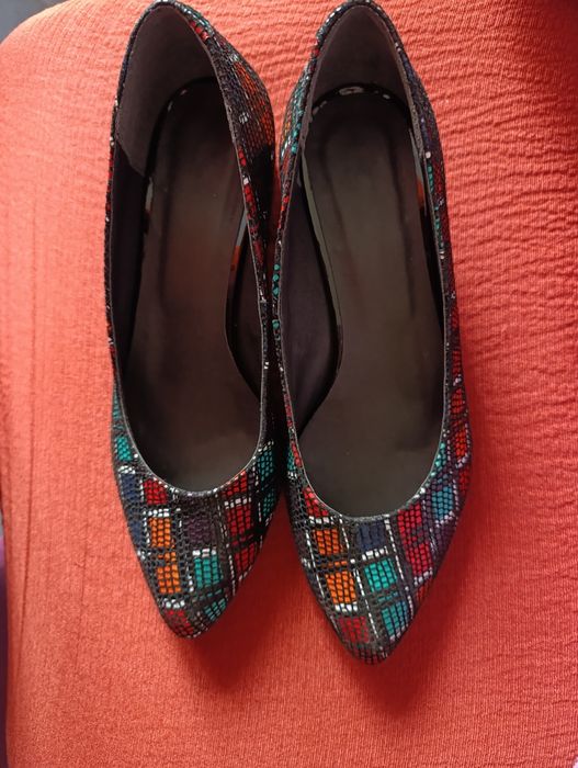 Pantofi superbi din piele, noi, masura  37,5