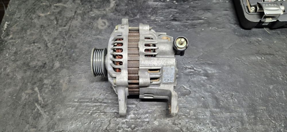 Генератор Subaru Legacy Impreza Forester