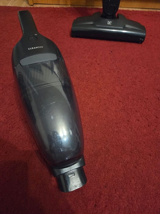 Aspirator vertical 2 in 1 Electrolux