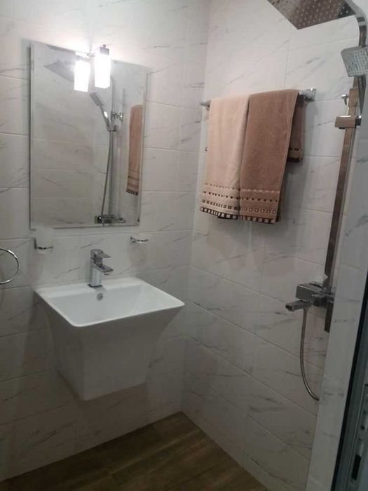 Дава се под наем Двустаен апартамент в Бургас, Меден рудник - зона А - 42 кв.м за 204 € - Снимка #2