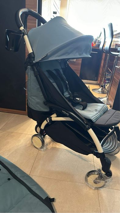 Carucior BABYZEN YOYO  2 in 1– pachet complet(impecabil)