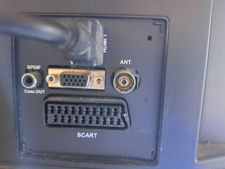 Телевизор 22" с DVD