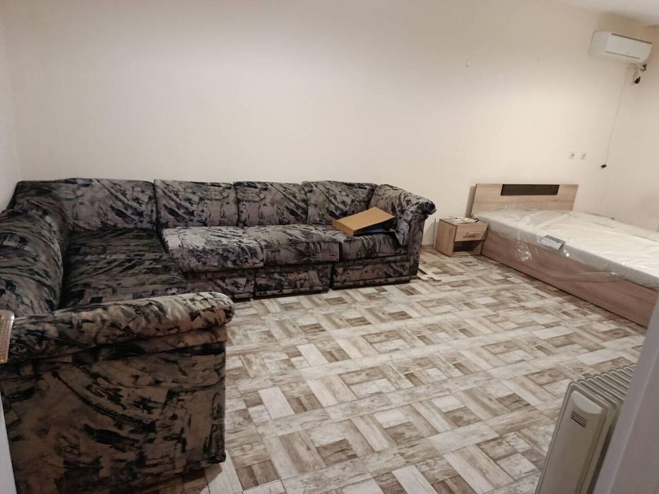 Дава се под наем Двустаен апартамент в Бургас, Меден рудник - зона В - 70 кв.м за 408 € - Снимка #1