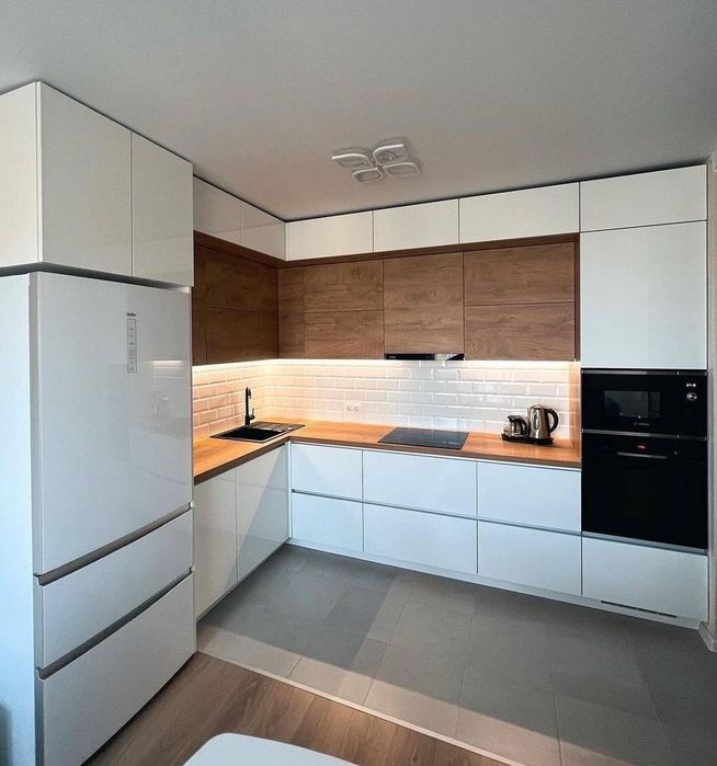 Кухонная мебель  с отличной ценой