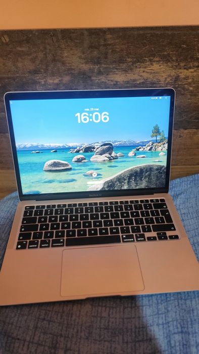 MacBook Air M1 2020