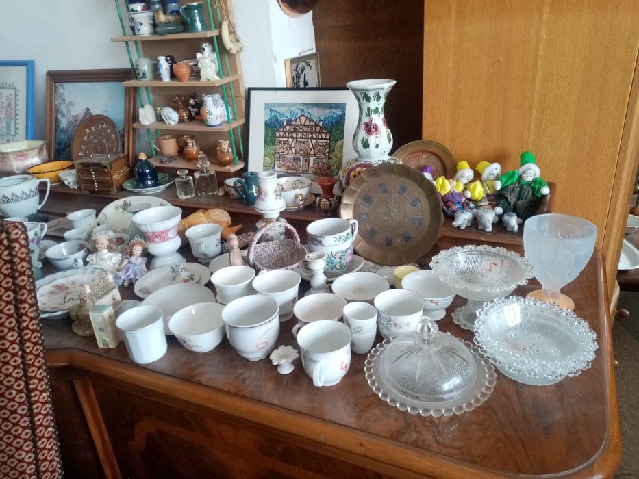 Artizanale și obiecte decorative/ vesela