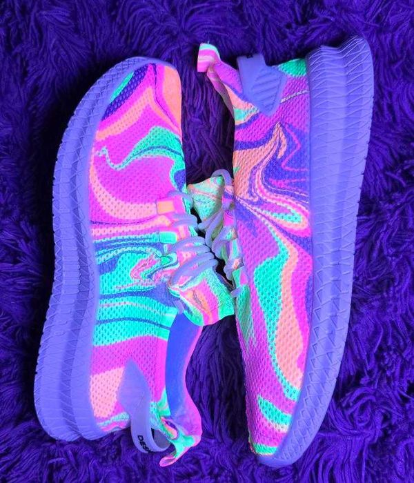 Маратонки с ръчно изработен изкрящ арт дизайн I Neon Vibe
