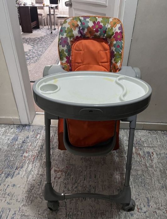 Детский стульчик со столиком