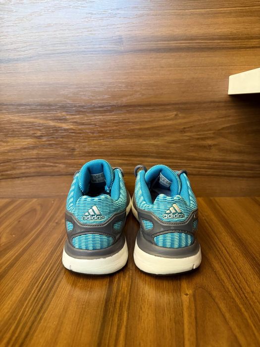 Женские кроссовки adidas! Оригинал !