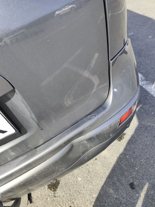 Лек автомобил Нисан Ноут