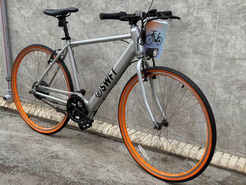 Электронный шоссейный велосипед Swft