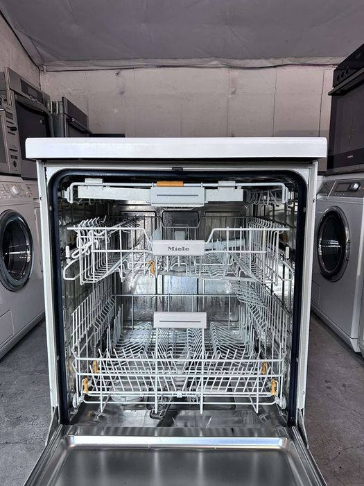 Съдомиялна +гаранция. MIELE свободно стояща 60см. Доставка за София