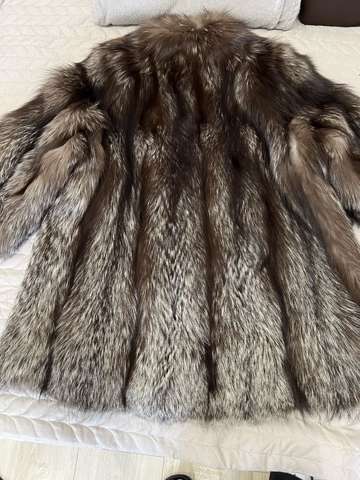 Blana de vulpe si caciulă de damă