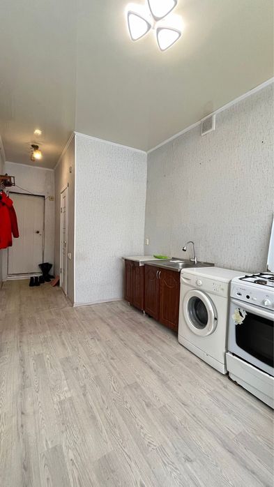 Срочно Продам 1 ком кв в 11 микр