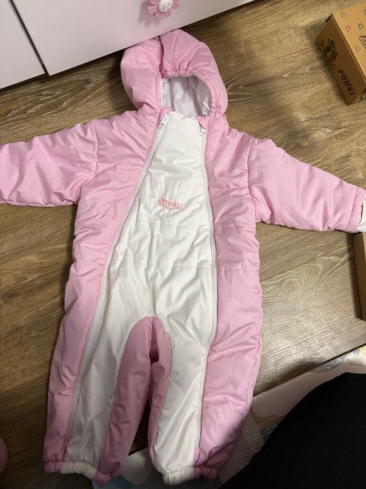 Розов детски космонавт