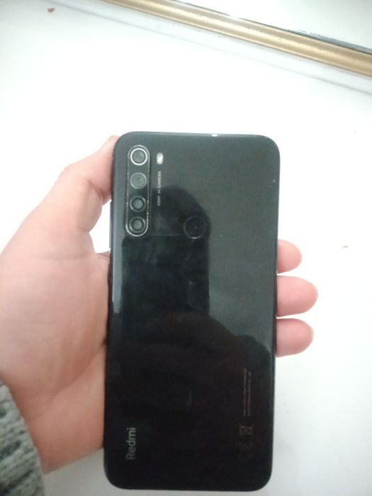 Редми нот 8  4/64 гб
