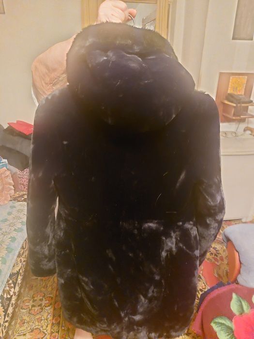 Продаю шубу. Пишите