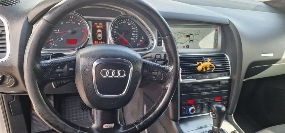 Продавам джип Ауди