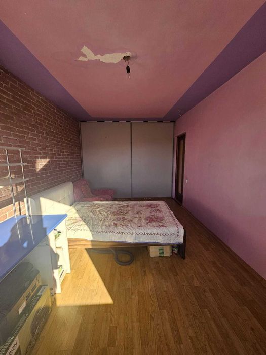 продам квартиру на 8 мкр