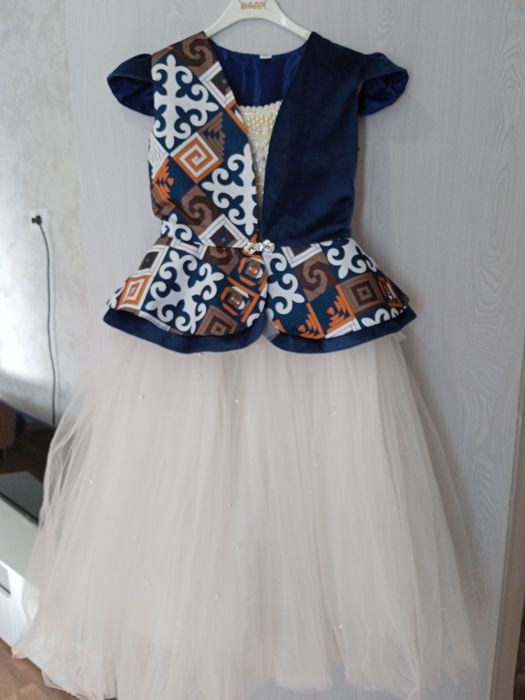 платье с этно жилеткой на прокат