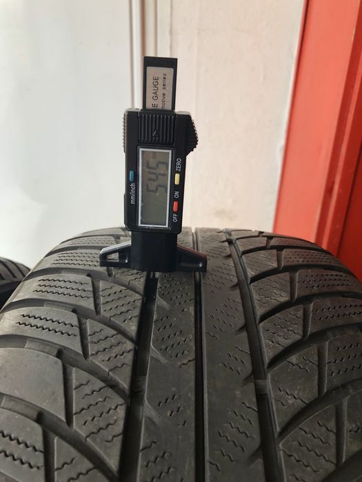 Зимни гуми 225/50/17 Bridgestone Blizzak RFT 4бр