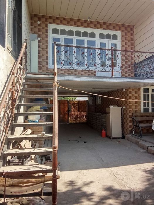 Продам дом в Саехате 8 соток земли