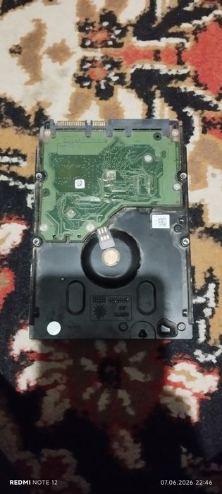 Продам жёсткий диск на 1 терабайт