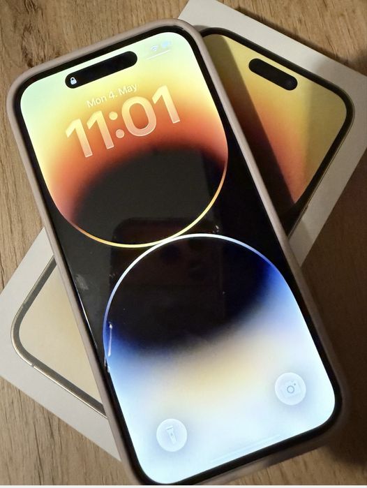 Телефон IPhone 14 pro