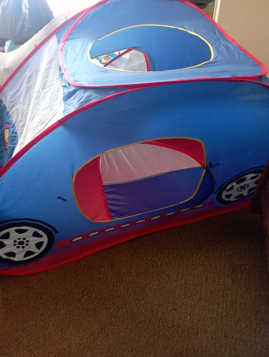 Детски палатки и кошове за играчки