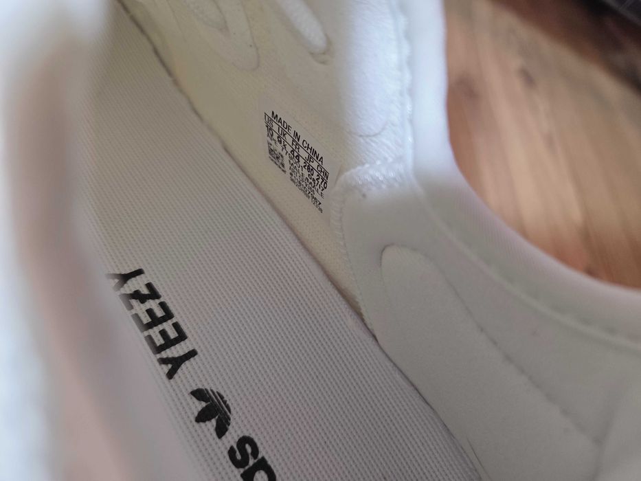 Yeezy boost marimea 43