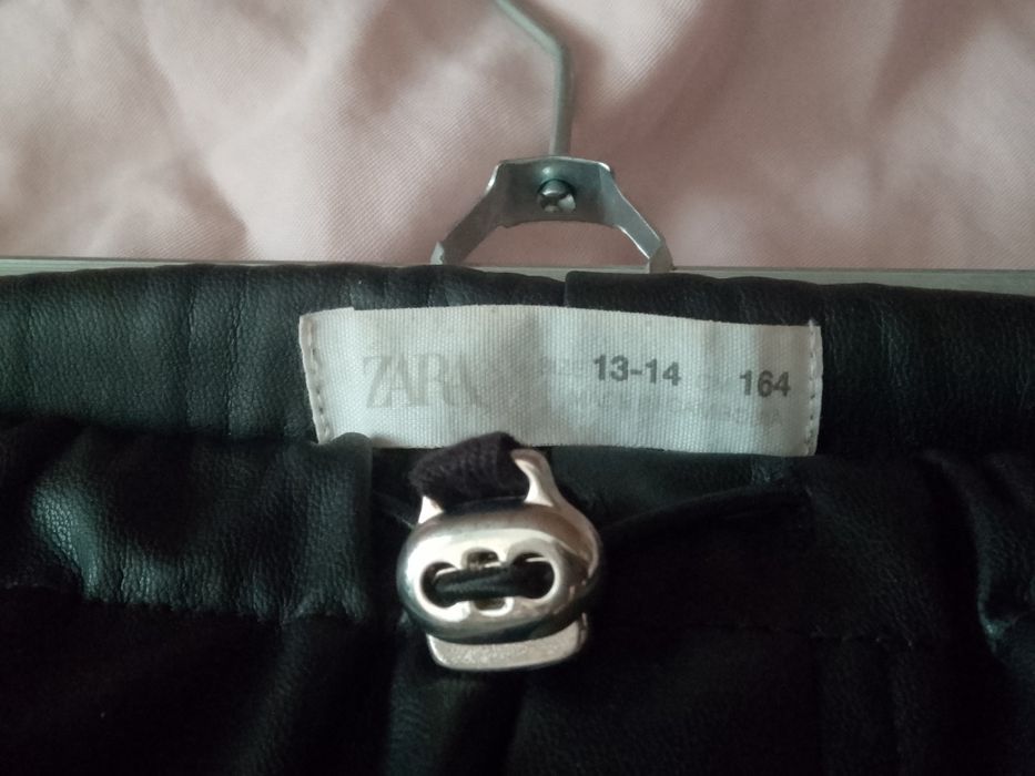 кожаные брюки, zara