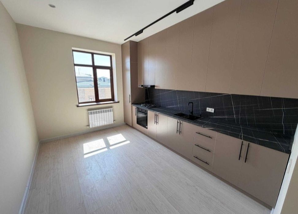 Паркентский Новостройка 3х-комнатная 84квм