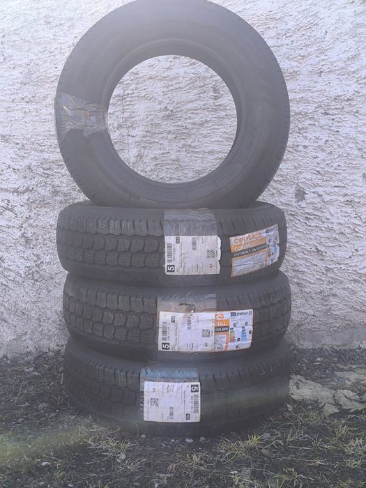 Продам новые шины.