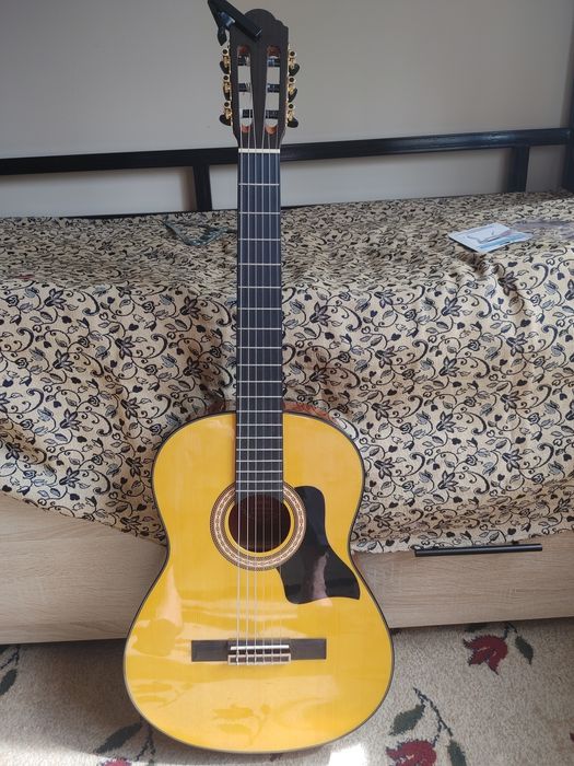 Srochna arzon Gitara Kimmy 39 Indonesia