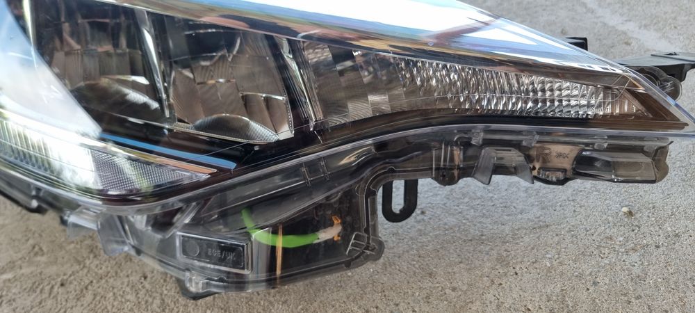 Far full led toyota chr