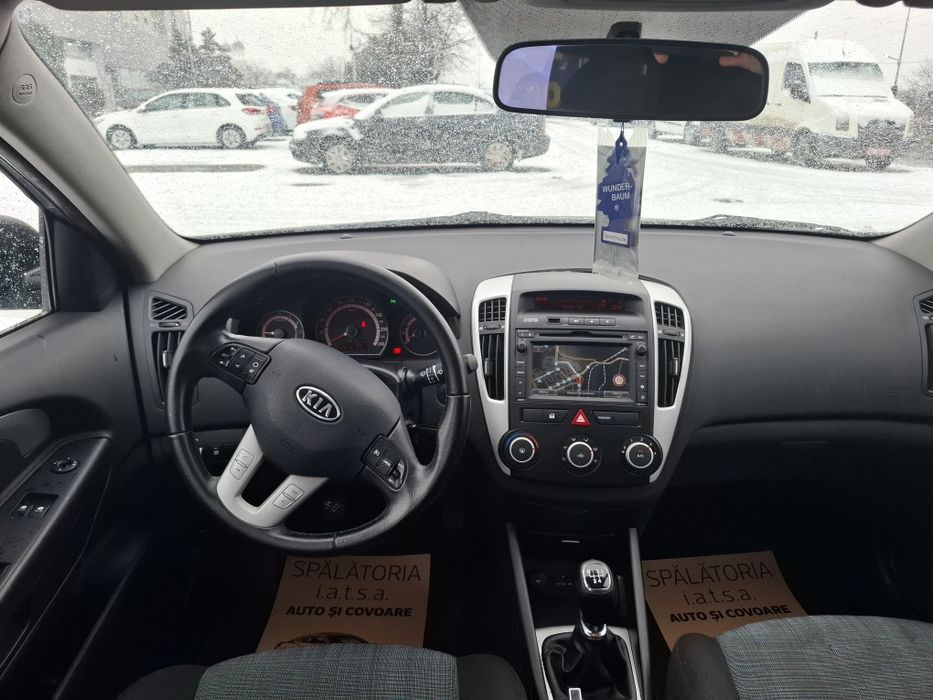Kia Ceed  1,4 benzină Euro 5