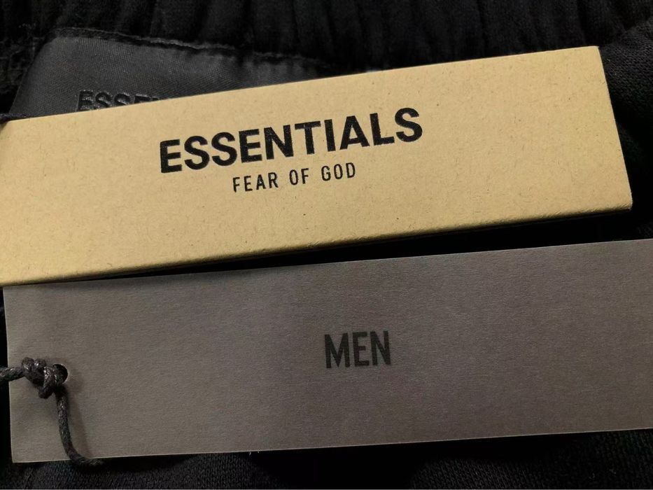 Compleu Iarna Essentials / Premium / 2026
