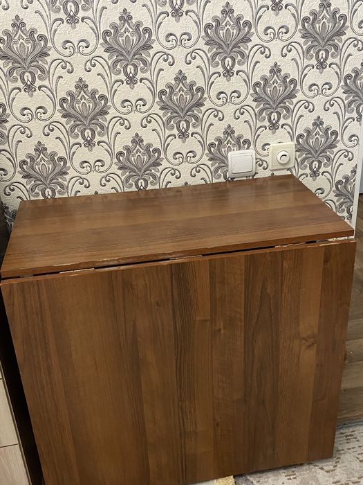 Стол- книжка б/у