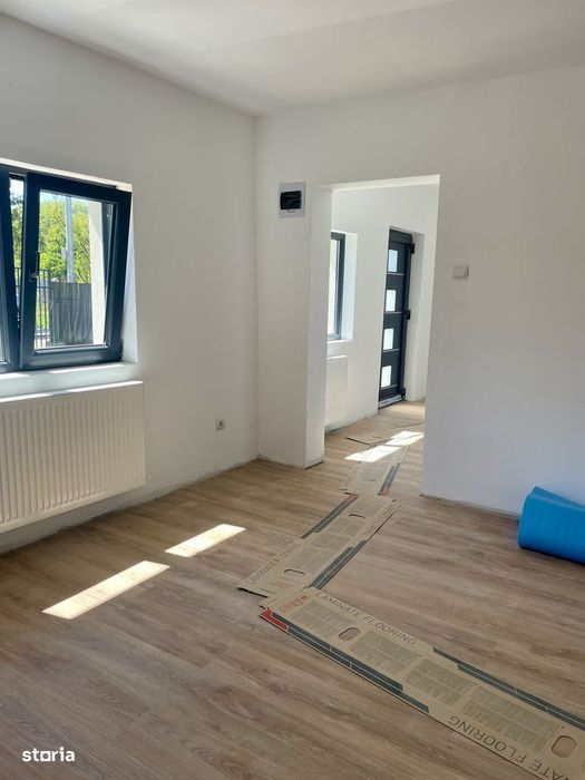Casa parter,Margineni-Caniparie,teren 400 mp