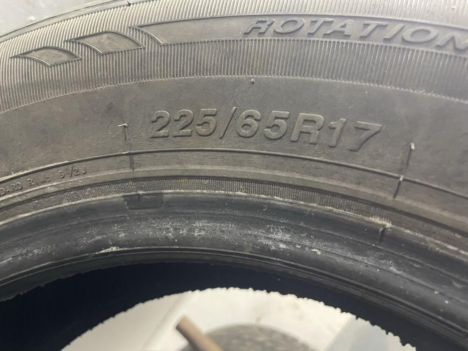 Продам резину 225/65/17