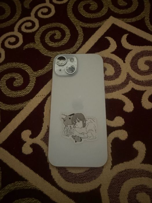 iPhone 15 голубой
