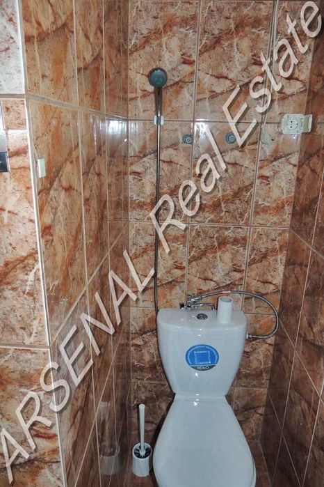 Офис под наем, Център