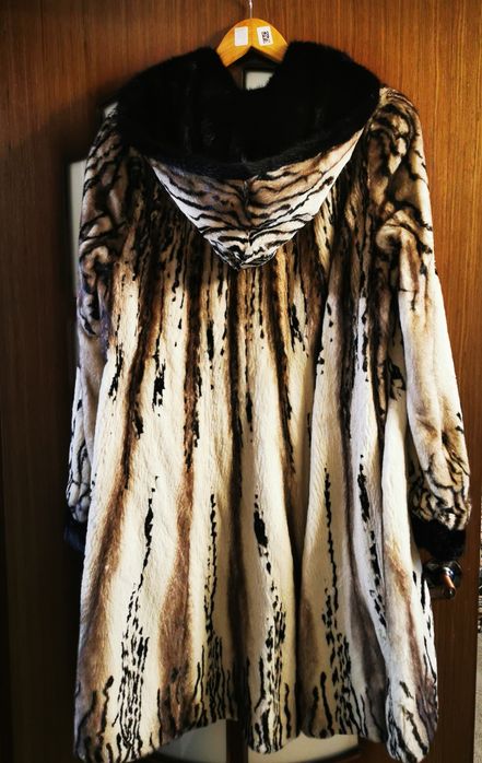 Продам норковую шубу